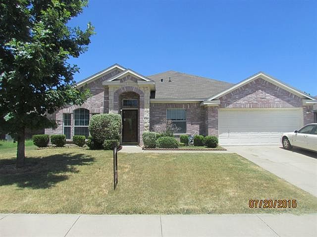 1st image of 440 Waterford Oaks Dr