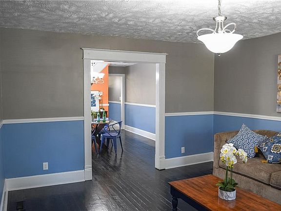 2nd image of 605 Jefferson Ave Unit 605-607