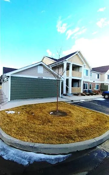 One car detached garage