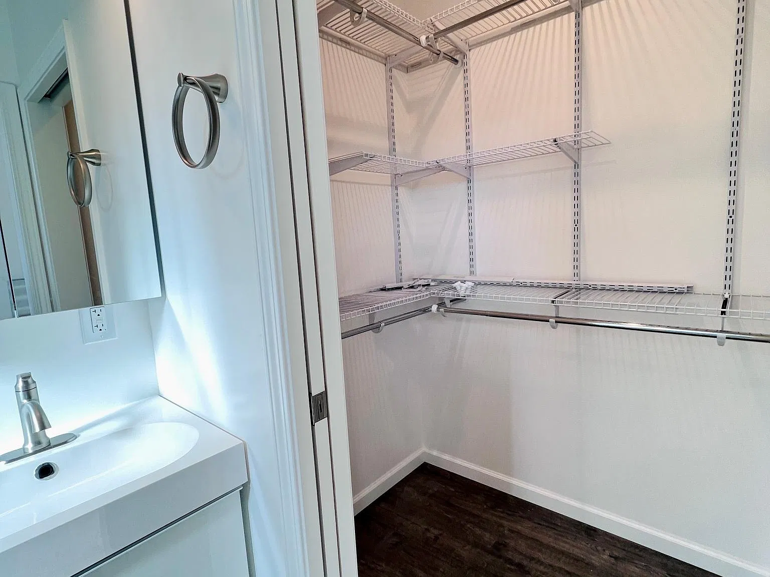 6641 Rochelle Ave — Photo 4