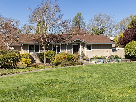 2nd image of 5063 Charmian Drive