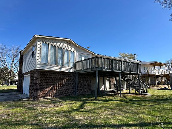 2nd image of 12 Blackbird Ln