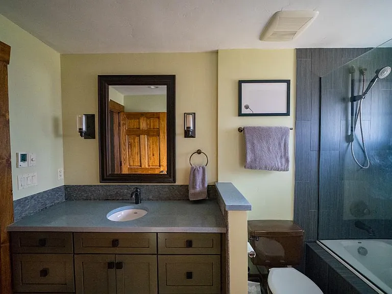 Bathroom - Upstairs