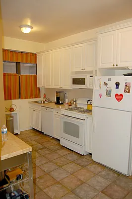 Rented by Stonecrest Realty | media 10