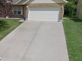 1914 Mike Alan Dr, Washington, MO 63090