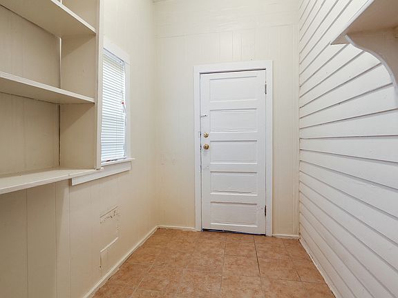 2nd image of 528 Ptolemy St