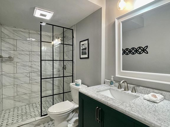 2nd image of 800 Saint Andrews Dr #255