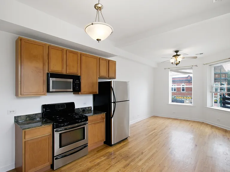 3760 W Fullerton Ave #2W — Photo 2