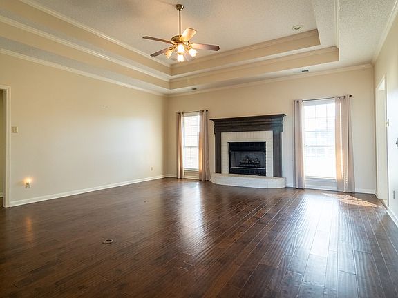 5th image of 1504 Ashwood Dr