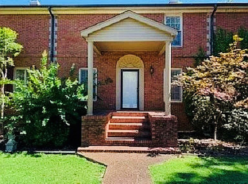 1011 W Monroe St, Grenada, MS 38901 MLS 10561 Zillow