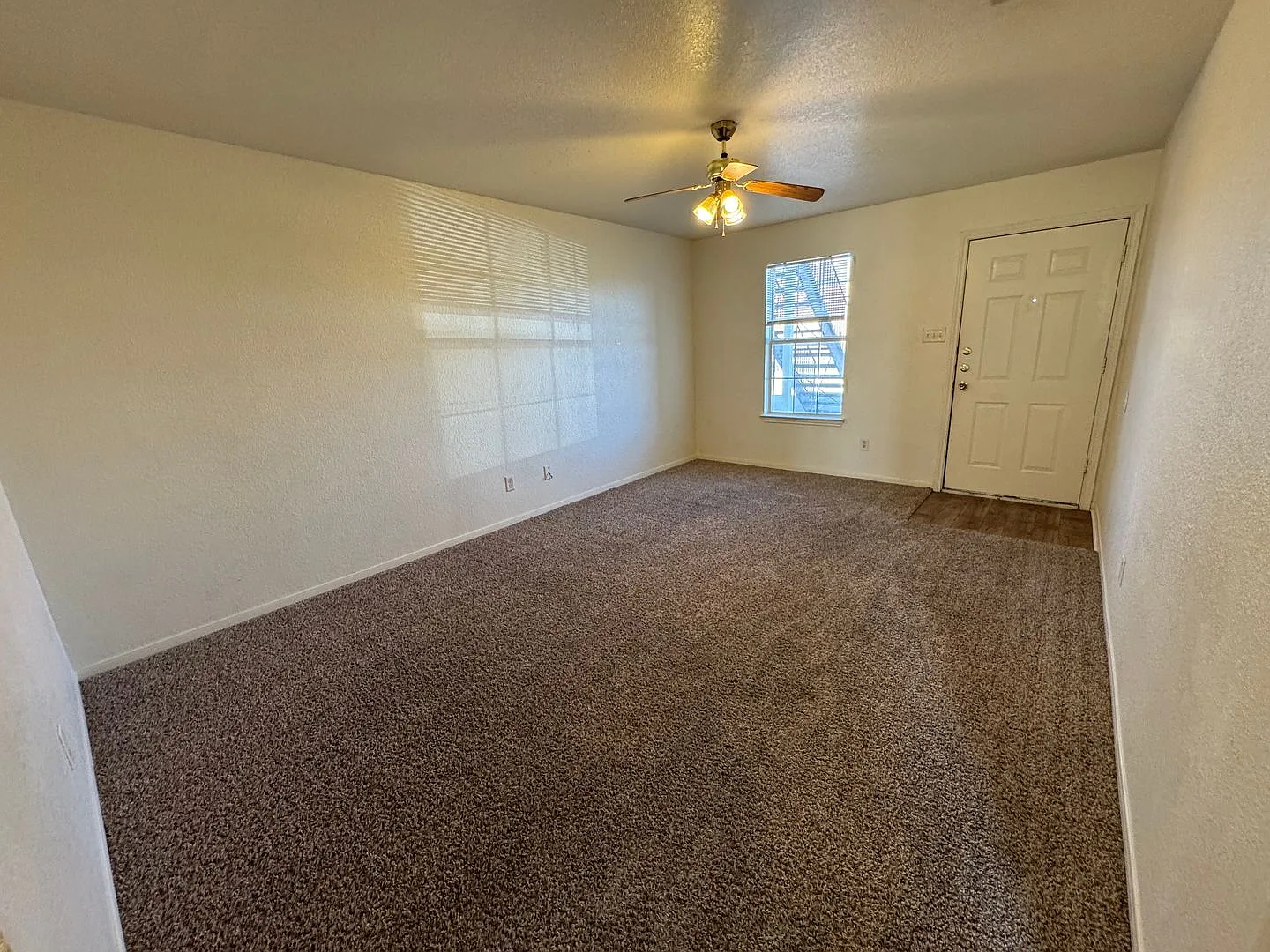 3400 Cantabrian Dr — Photo 2