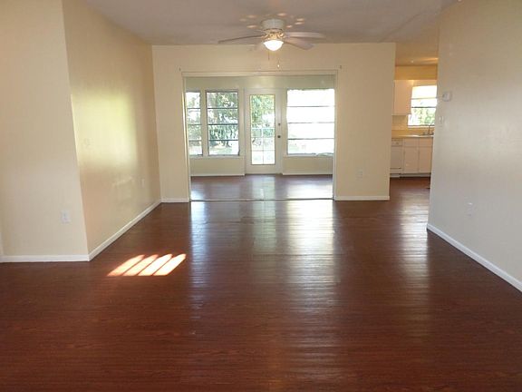 3rd image of 1123 Groveland Ave