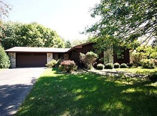 5860 Daniel Ct, Shoreview, MN 55126