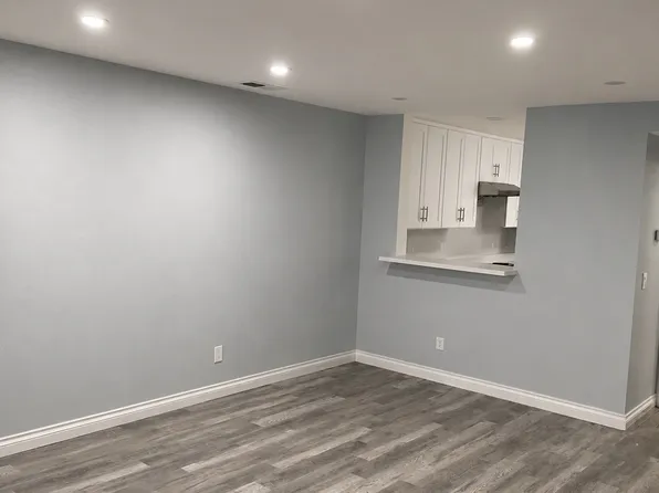 866 Marigold Ct, Carlsbad, CA