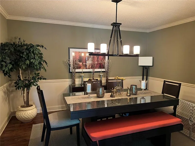 290 Francyne Ct — Photo 4