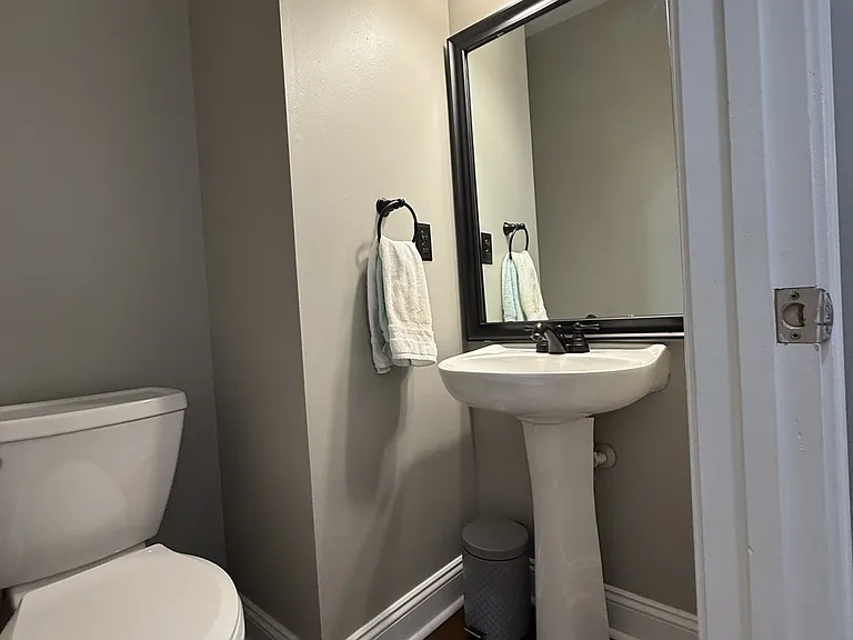 357 Hurston Cir — Photo 9