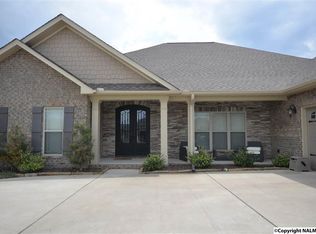 3 Queensland Dr, Huntsville, AL 35824