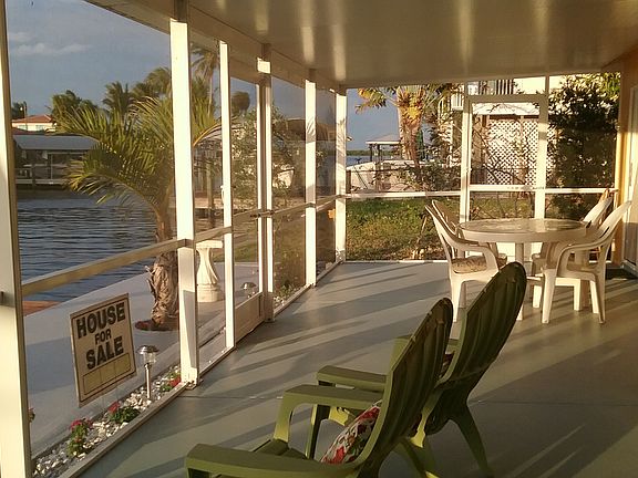 Screen Lanai on canal