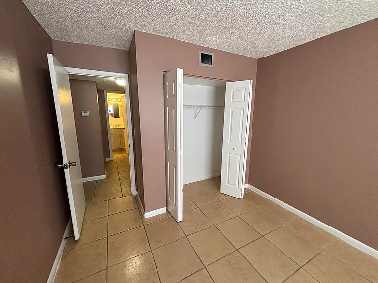 3710 NW 21st St #413 — Photo 10