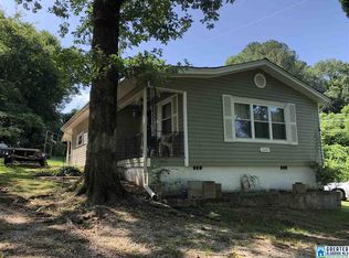 2205 Fulton Dr, Fultondale, AL 35068