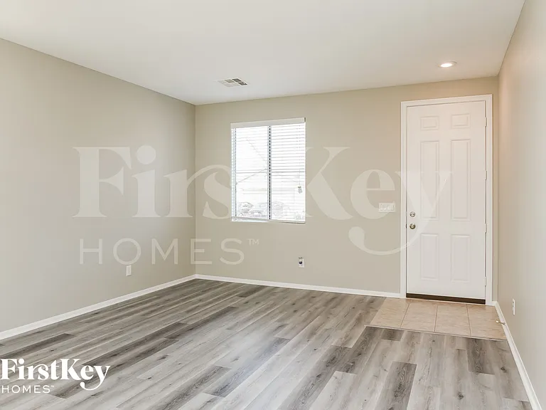 3959 Crystal Trip Ct — Photo 2