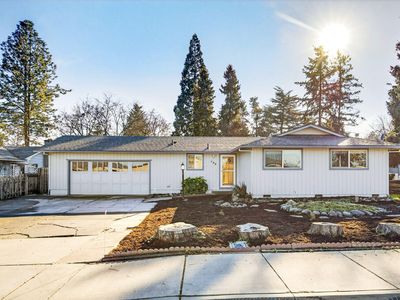 105 Houston Rd, Phoenix, OR, 97535