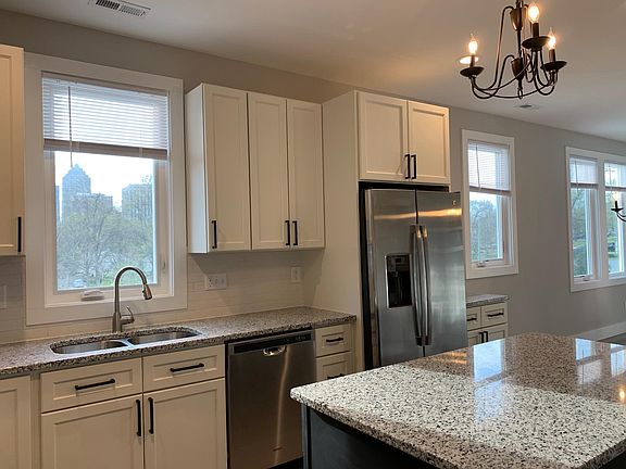 5th image of 541 E Lenoir St #B