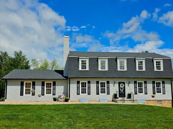305 Quail Meadows Dr, Forest, VA 24551