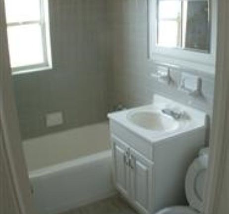 4th image of 2924 SW 11th Ct
