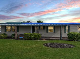 102 Lazy River Rd, North Port, FL 34287