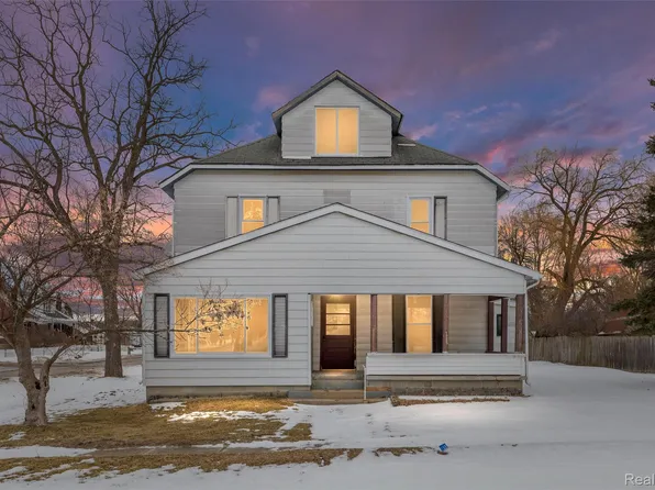 209 W Aldrich St, Capac, MI 48014