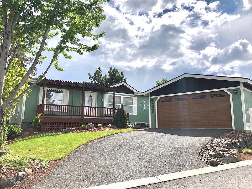 1st image of 2440 SW Phlox Pond Dr
