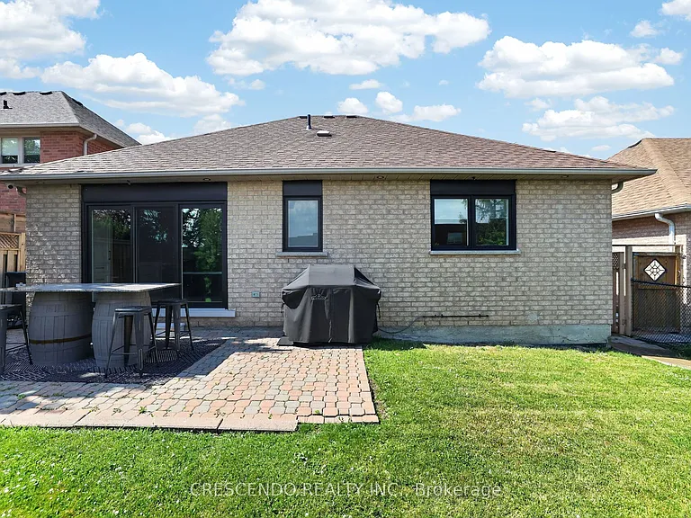 15 Southbury Manor Dr — Photo 45
