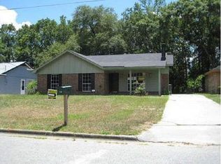 139 Greenbriar Ct, Savannah, GA 31419