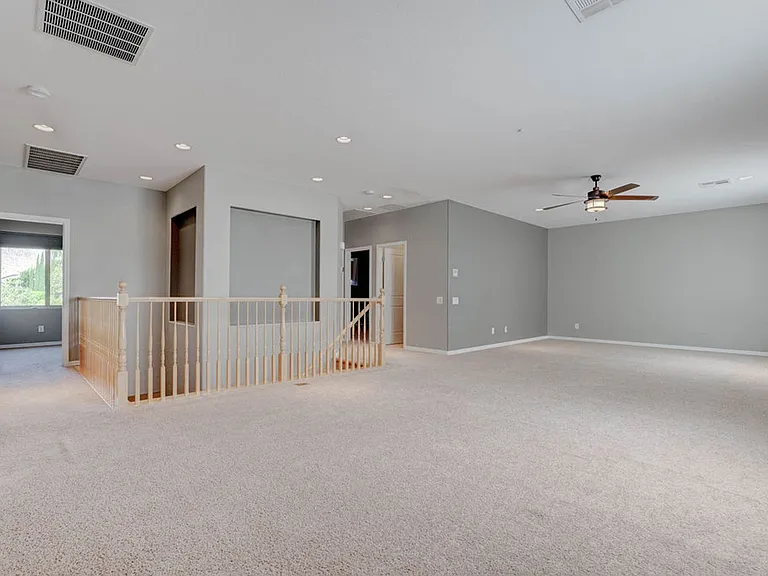 2589 Chateau Clermont St — Photo 6