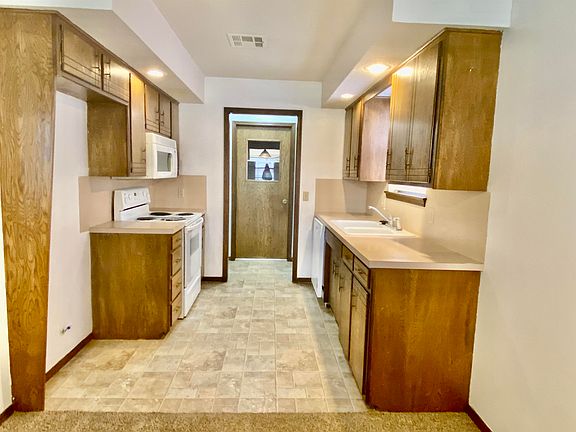 4th image of 221 S Rimrock Rd