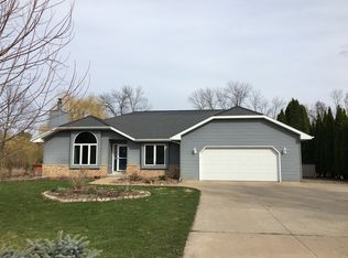4460 Swallow Banks Ln, Oshkosh, WI 54904