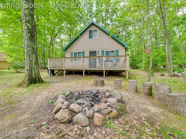 517 Monroe Blvd, Roscommon, MI 48653