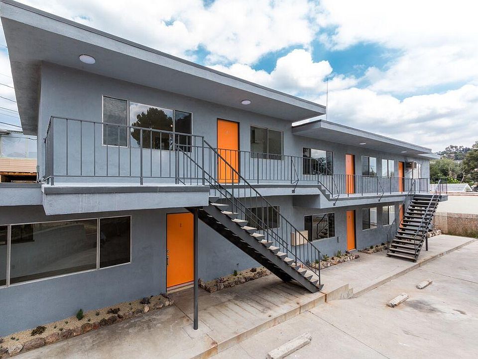 1st image of 4956 N Maywood Ave #5