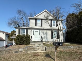 65 Terrace Ave Floor 1, Stamford, CT 06905