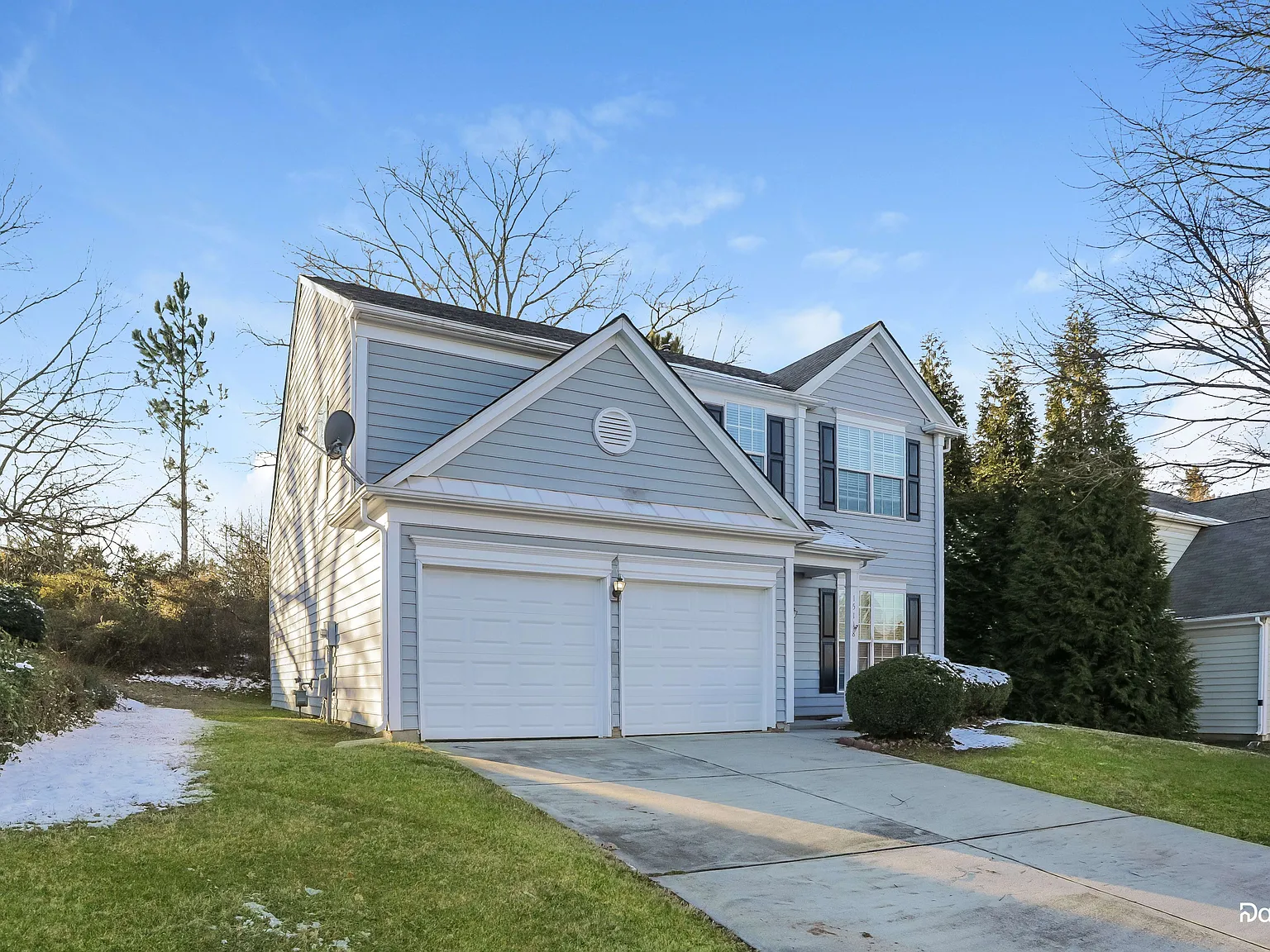 3 bed, 2.5 bath, 1974 sqft, $2,385 — Photo 2