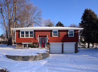 4805 S 101st Cir, Omaha, NE 68127