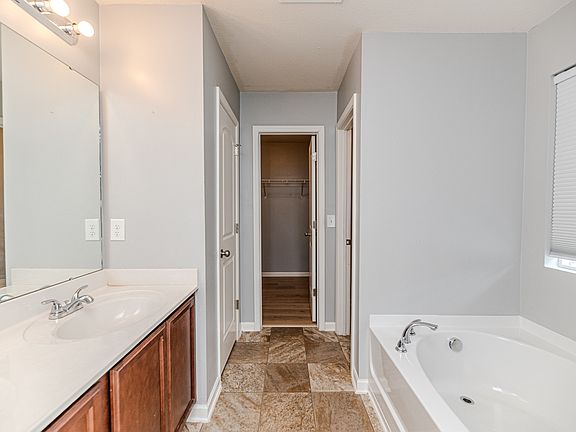 2nd image of 2441 Westgate Dr