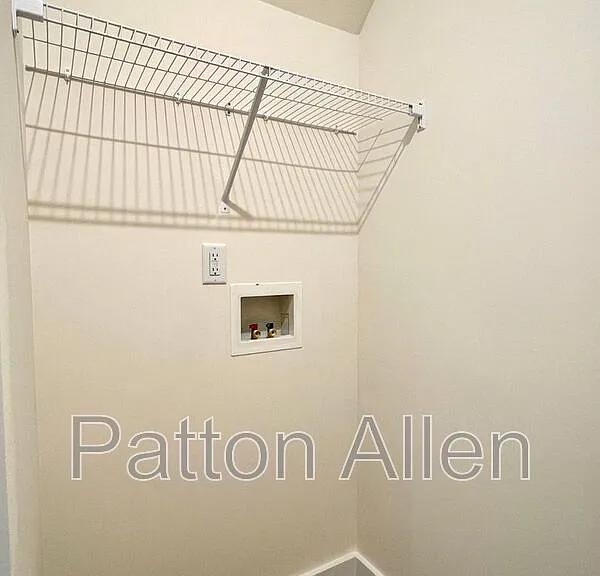 117 N Christie Ct — Photo 23