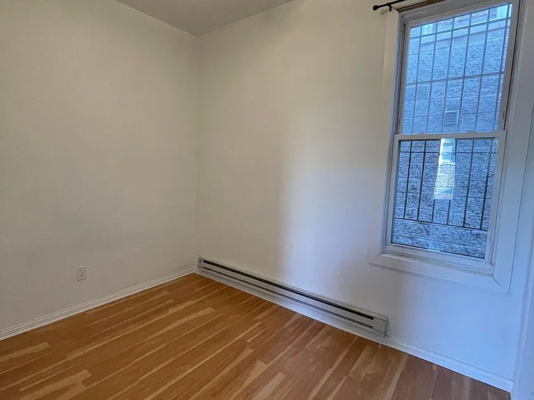 1450 W Chicago Ave #3 — Photo 3