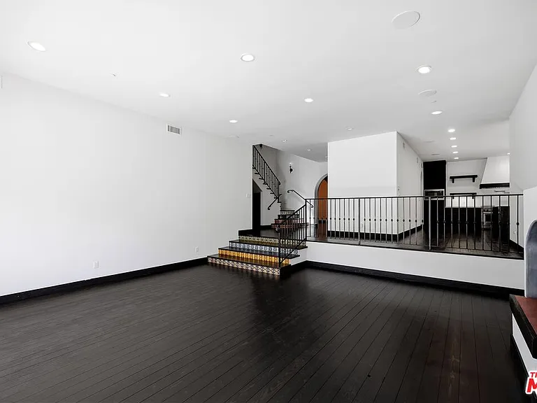 616 21st Pl — Photo 9