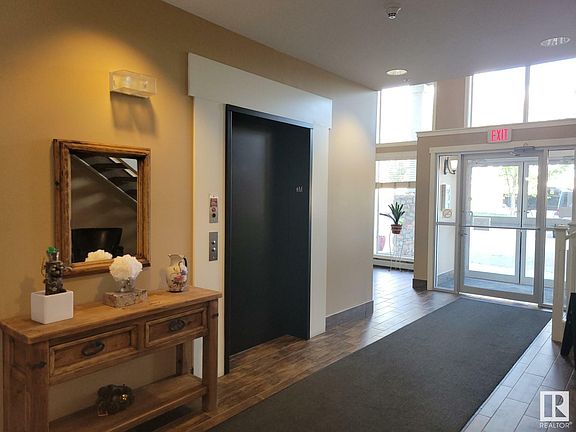 2nd image of 4922 52nd St #311