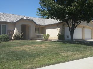 3222 W Glendale Ave, Visalia, CA 93291