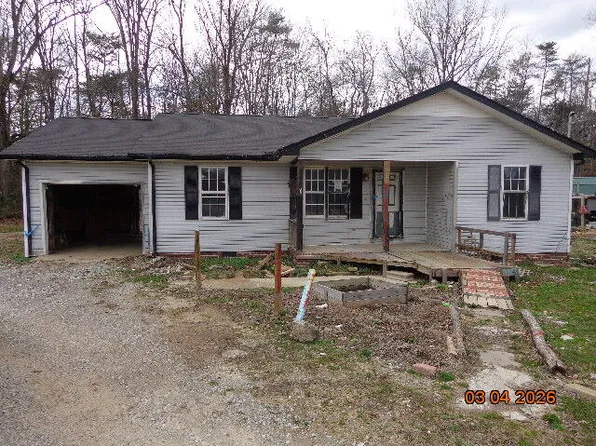 1033 Dutchtown Rd, Tracy City, TN 37387