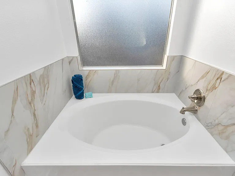 21635 Sandystone Ln — Photo 29